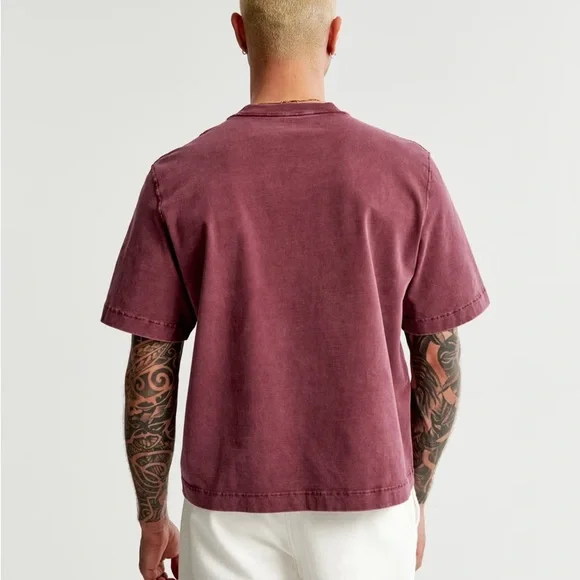 SOLD - NWT Abercrombie & Fitch Men's Premium Heavyweight Cropped T-Shirt - Burg… - Picture 2 of 9
